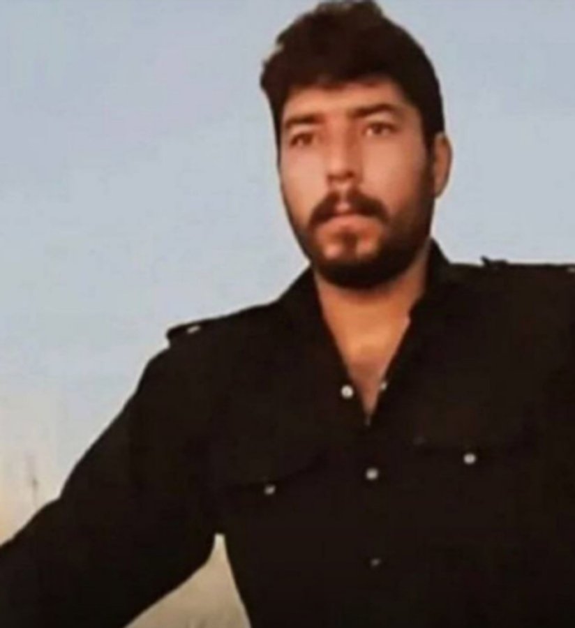 Ali Karimi Bavolaki