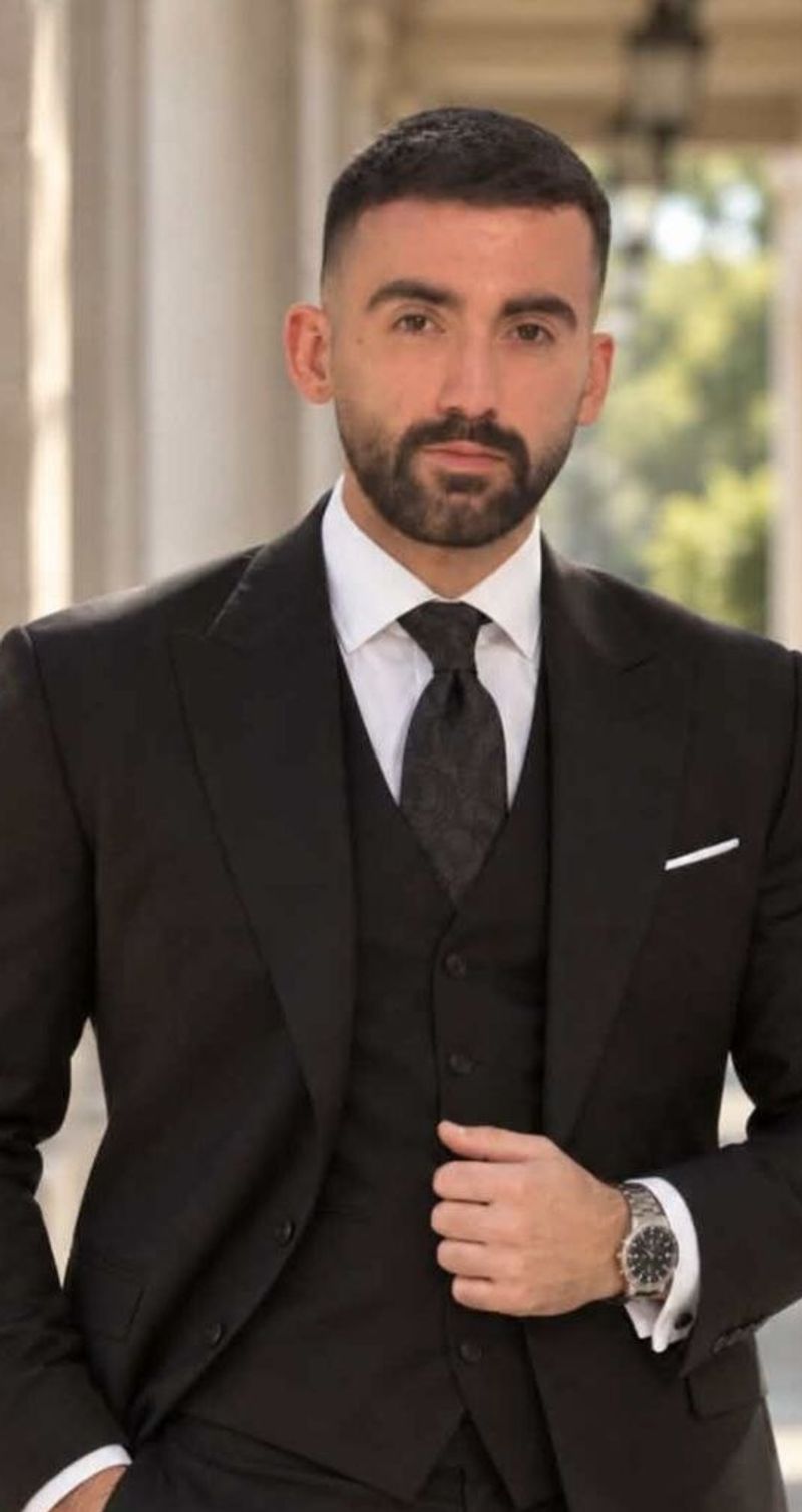 امیرپارسا اشکبوس