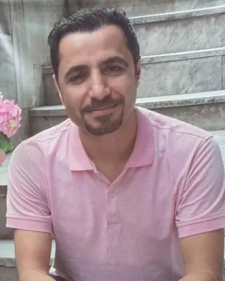 Jafar (Omid) Movahedpour