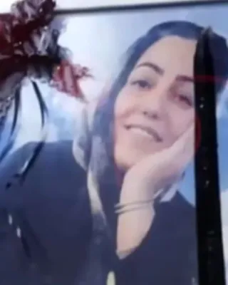 مژگان عرفانی‌فر