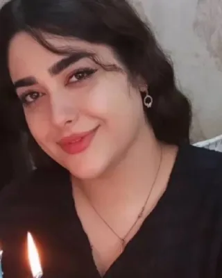 شقایق کمالی