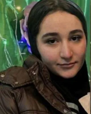 Esra Tavoosiniya
