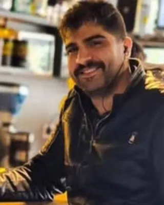 Esmaeil Kharoosha