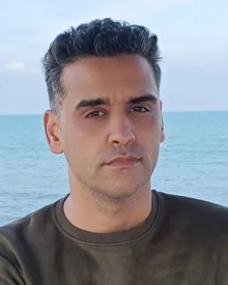 نورالدین عبدلی پور قبادی