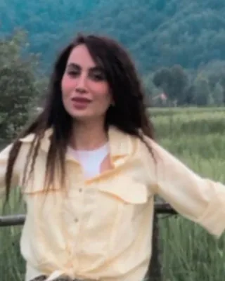 ستایش سوسن‌آبادی