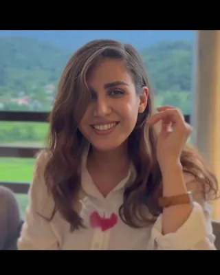 نسترن زارع منش
