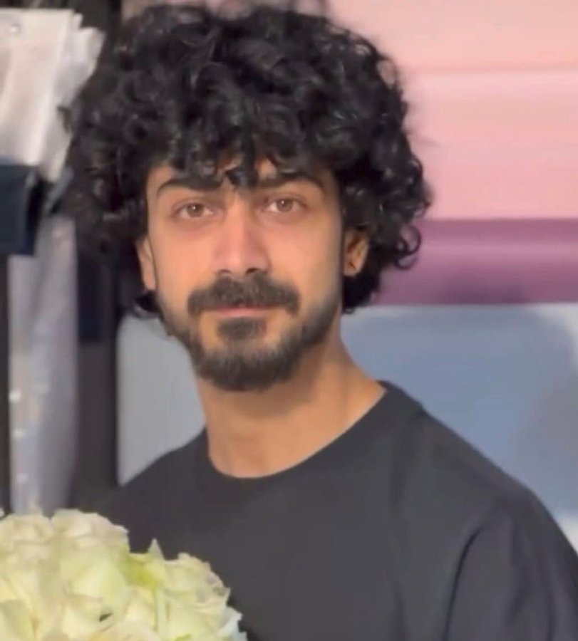 سینا حقشناس