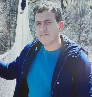 آیت درخشان