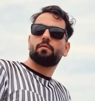 Farshad Saki