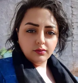 زیبا دستجردی