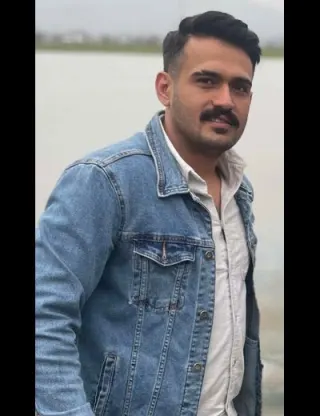 رضا زحمتکش