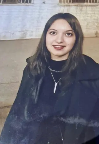 آیناز رحیمی حاجی آبادی