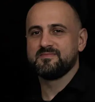 امین پیرو