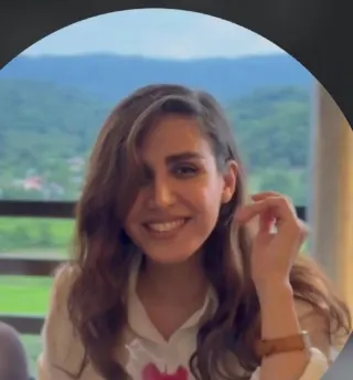 نسترن زارع‌منش