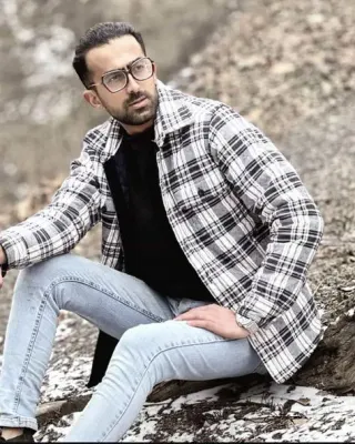 آرش طلوع شیخ‌زاده