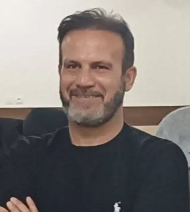 هادی زمانی