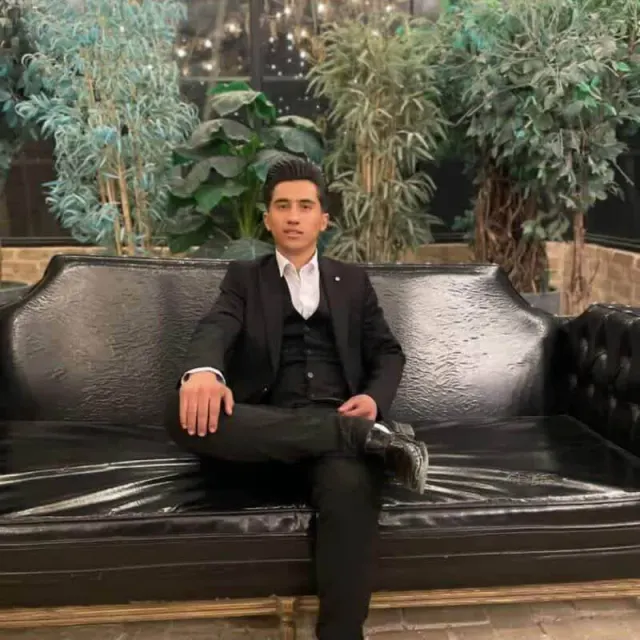 امیرعباس مومنی